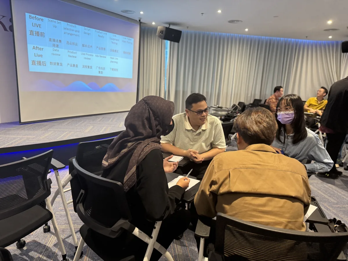 Group discussion on before-during-after live stream planning
