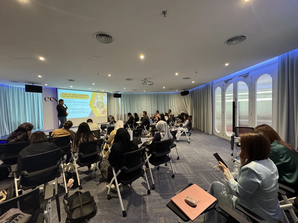 Classroom session during the ECkare TikTok Live training